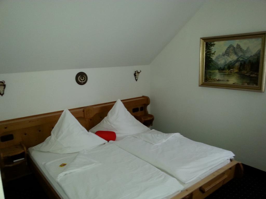 Brucker Gastehaus Hotel Fuerstenfeldbruck Pokój zdjęcie